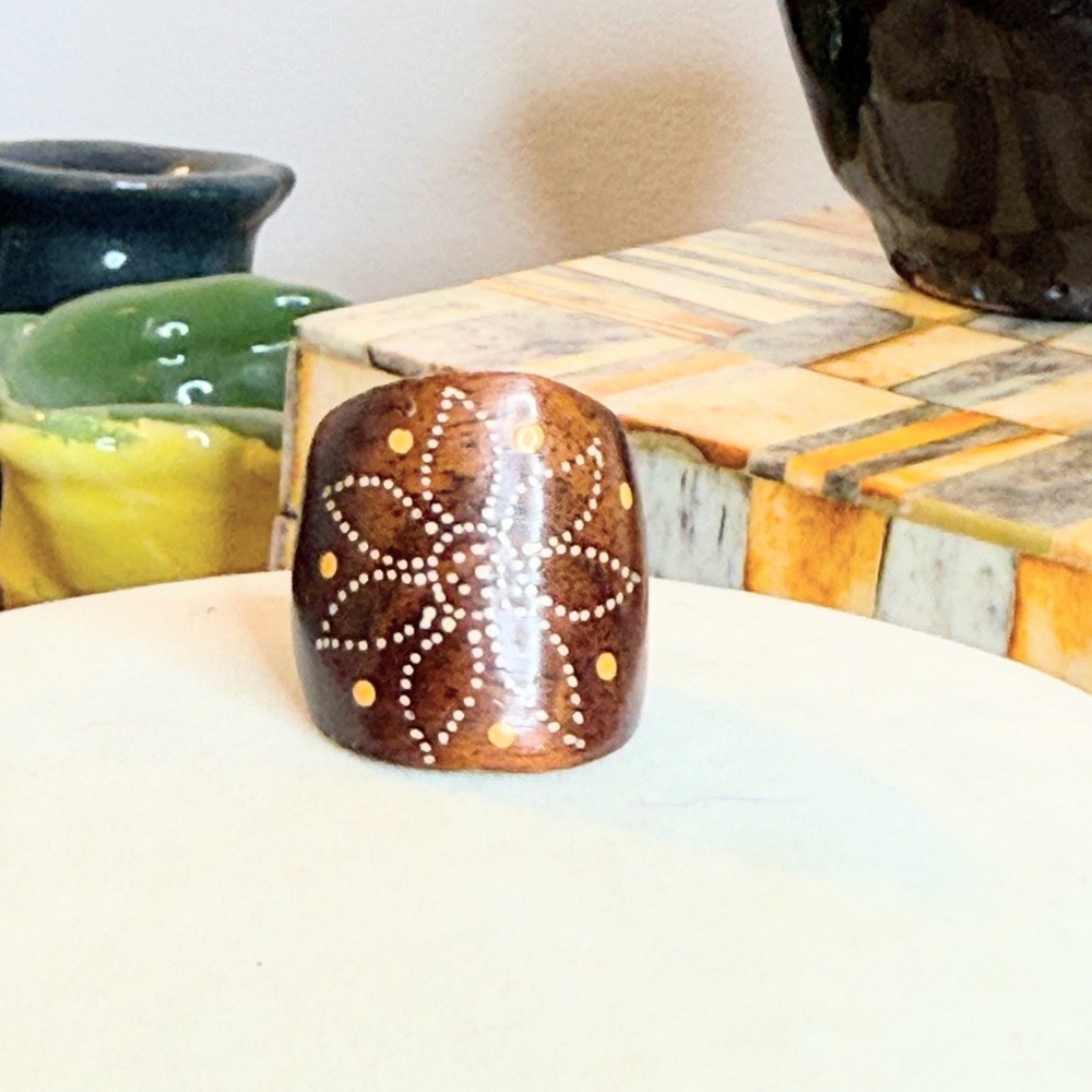 Vintage Hand Painted Wood Ring Size 8 Wide Band Boho Folk Art Floral Statement - Picture 2 of 7